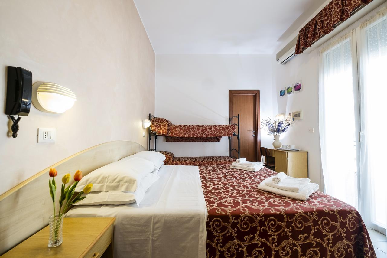 Hotel Belmar Rivazzurra Di Rimini Kültér fotó